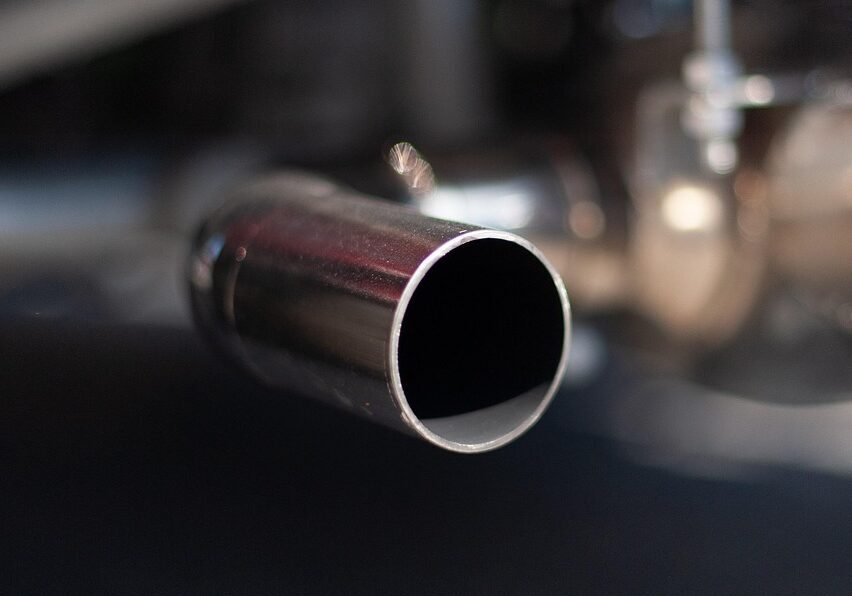 exhaust-pipe-4278617_1280-circle