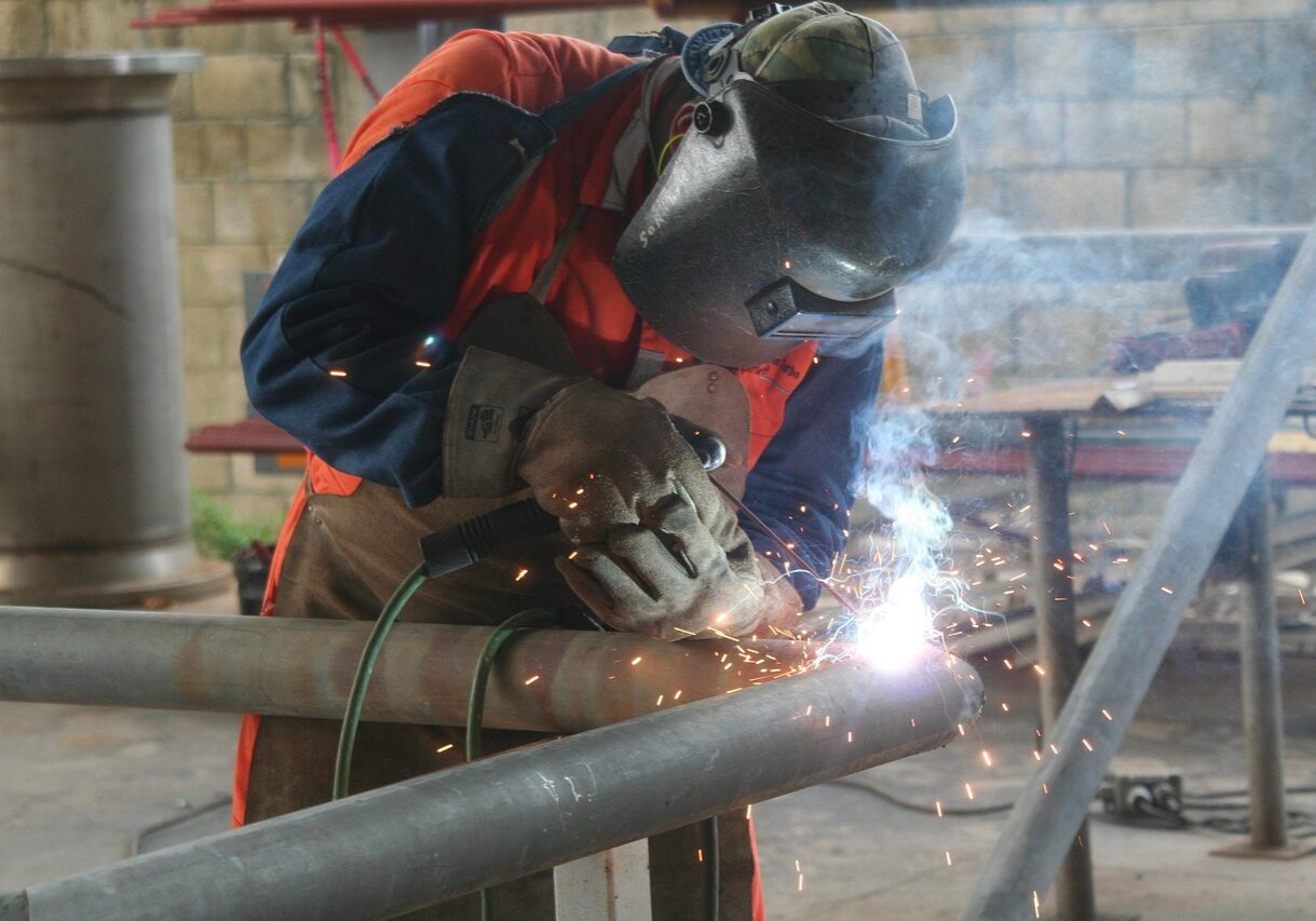 welder-5408909_1280